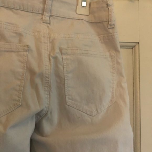 White pants - Picture 2 of 2